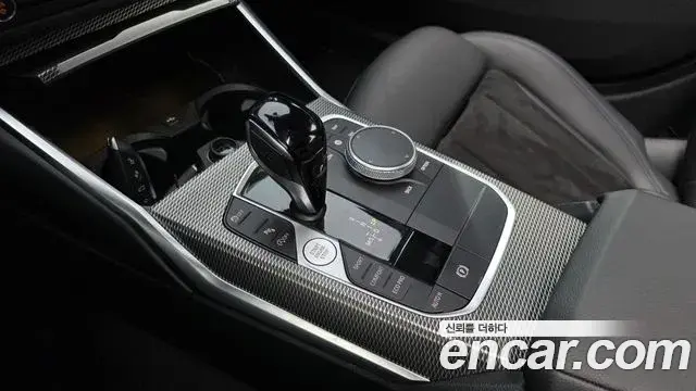 BMW 3 Series 2021 — ფოტო 16/32