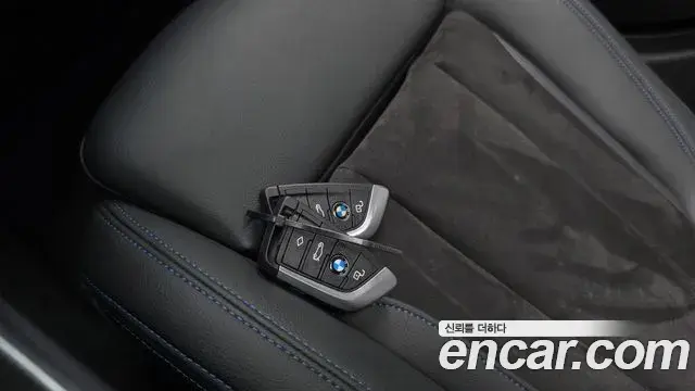 BMW 3 Series 2021 — ფოტო 4/32