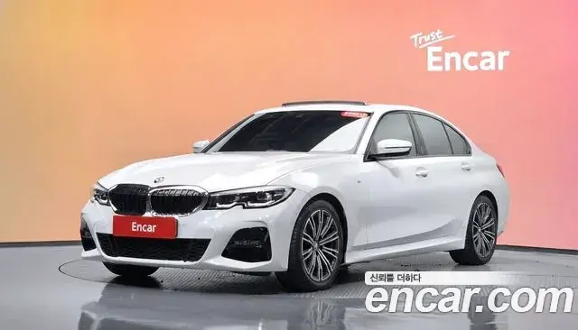 BMW 3 Series 2021 — ფოტო 29/32