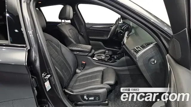 BMW X4 2022 — Şəkil 20/32