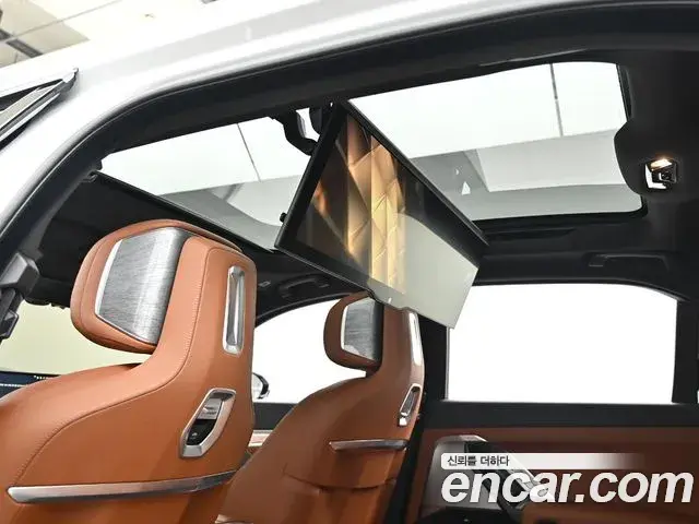 BMW 7 Series 2024 — Photo 5/20