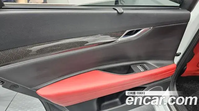 Genesis G80 2023 — Şəkil 16/32