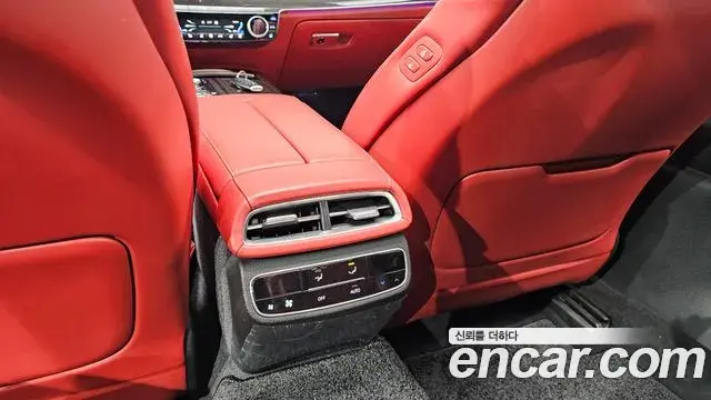 Genesis G80 2023 — Şəkil 18/32