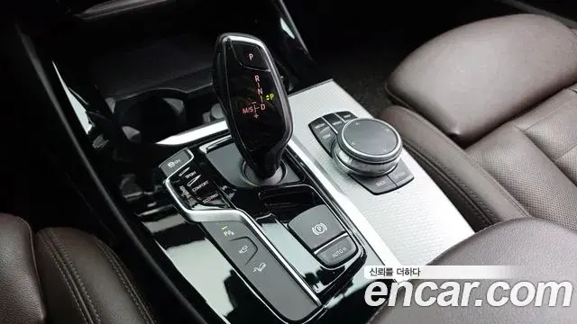 BMW X3 2018 — Photo 8/20