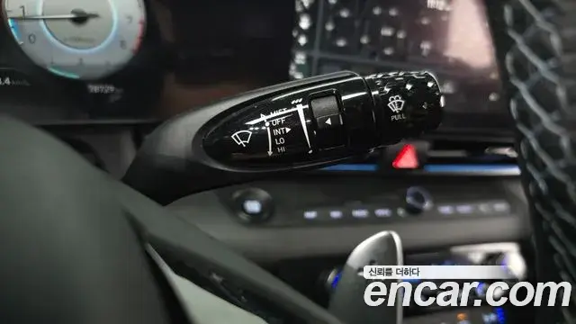 Hyundai The New Avante Hybrid 2022 — ფოტო 16/33