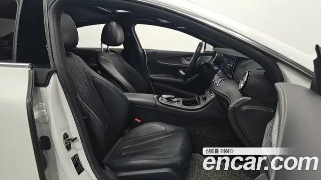 Mercedes-Benz CLS-Class 2020 — ფოტო 1/20