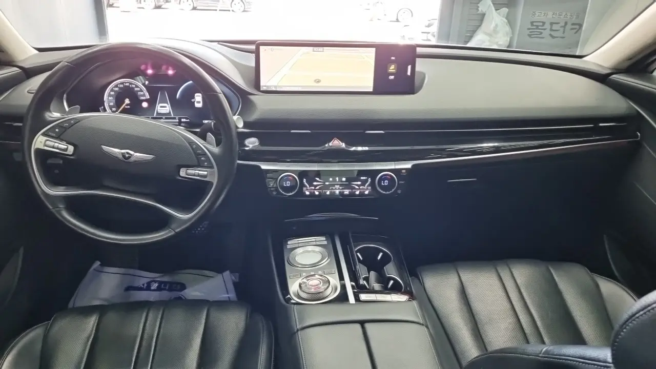 Genesis G80 2021 — Photo 13/18