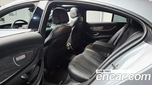 Mercedes-Benz CLS-Class 2021 — Фото 11/20