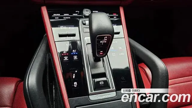 Porsche Cayenne 2020 — Фото 7/20