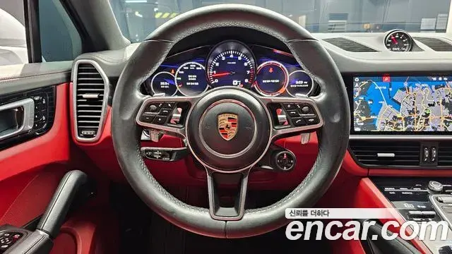 Porsche Cayenne 2020 — Фото 12/20