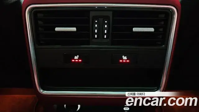 Porsche Cayenne 2020 — Фото 18/20
