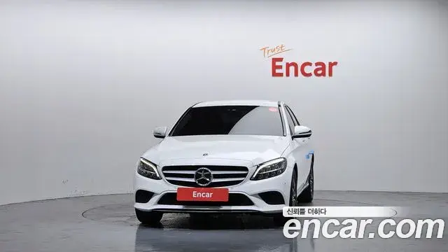 Mercedes-Benz C-Class 2020 — Фото 3/20