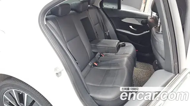 Mercedes-Benz C-Class 2020 — Фото 11/20
