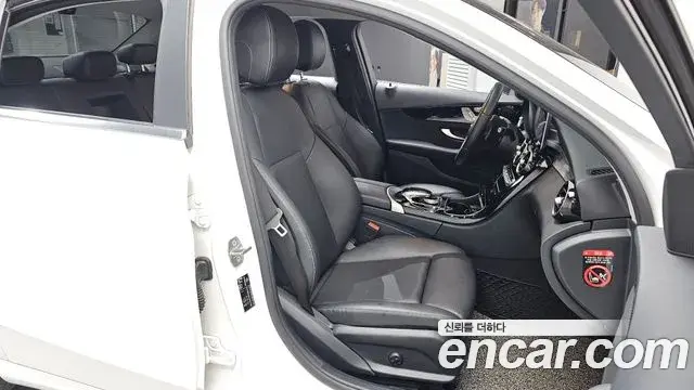 Mercedes-Benz C-Class 2020 — Şəkil 16/30