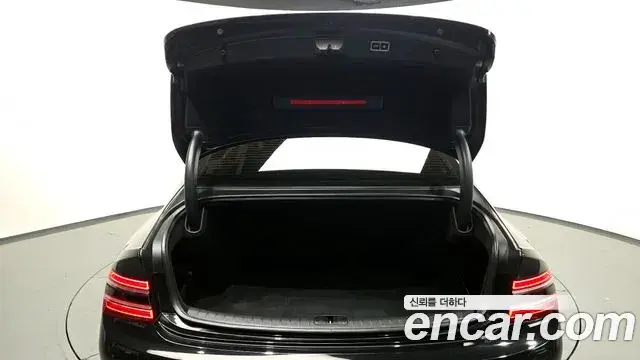 Genesis G80 2021 — Photo 6/20