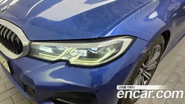BMW 3 Series 2020 — Şəkil 30/31
