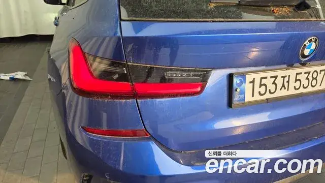 BMW 3 Series 2020 — Şəkil 13/31