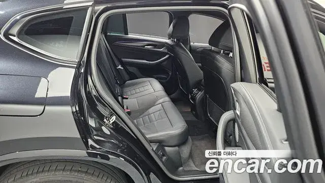 BMW X4 2025 — ფოტო 25/30