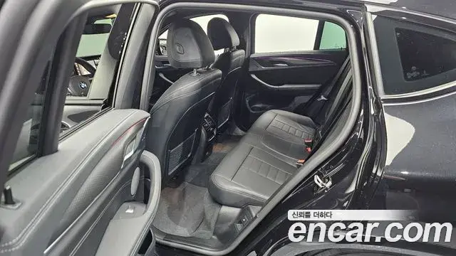 BMW X4 2025 — ფოტო 18/30