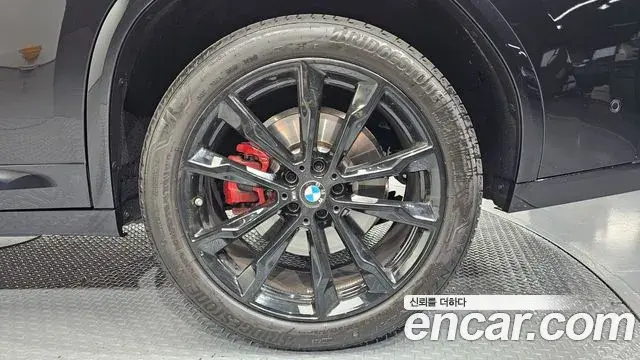 BMW X4 2025 — ფოტო 10/30