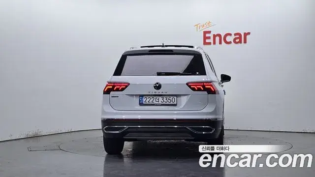 Volkswagen Tiguan Allspace 2022 — ფოტო 4/30