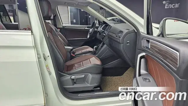 Volkswagen Tiguan Allspace 2022 — ფოტო 26/30