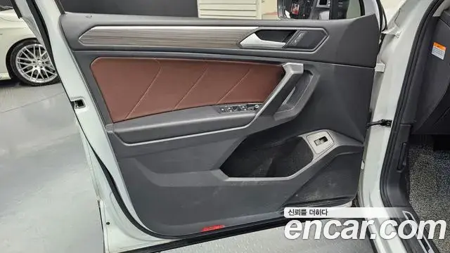 Volkswagen Tiguan Allspace 2022 — ფოტო 10/30