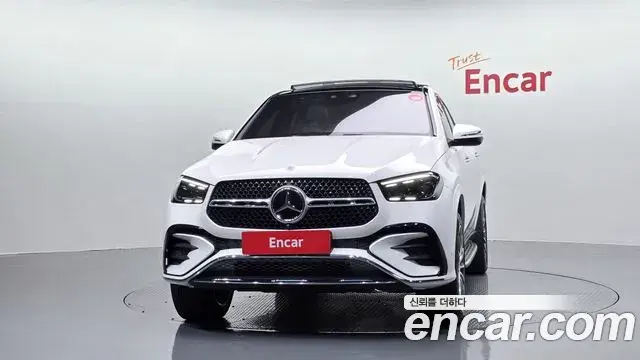 Mercedes-Benz GLE-Class 2023 — ფოტო 23/35