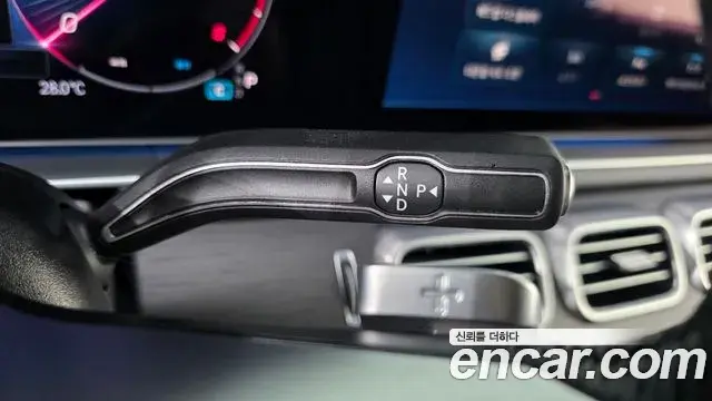 Mercedes-Benz GLE-Class 2023 — ფოტო 33/35