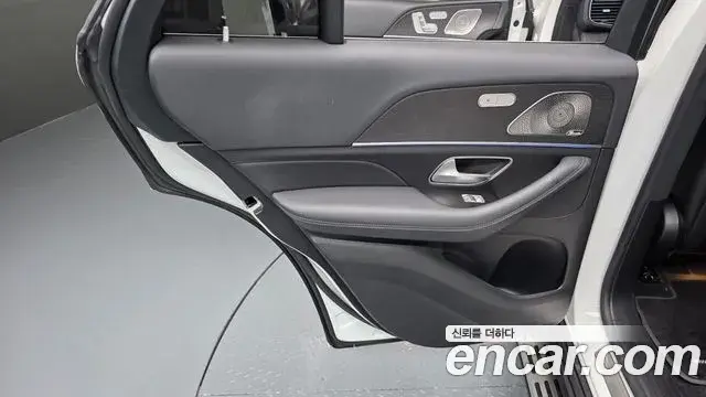 Mercedes-Benz GLE-Class 2023 — ფოტო 12/35