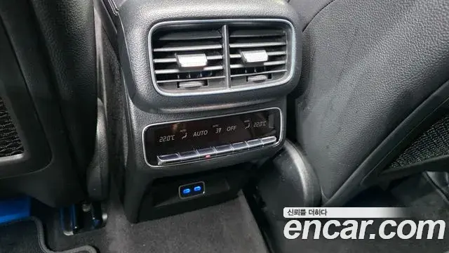 Mercedes-Benz GLE-Class 2023 — ფოტო 21/35