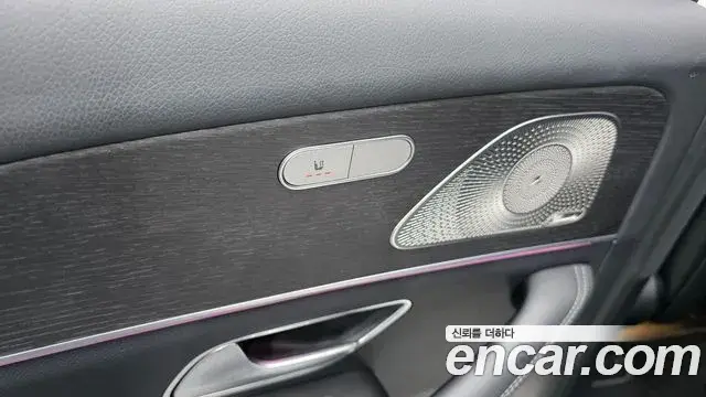 Mercedes-Benz GLE-Class 2023 — ფოტო 17/35