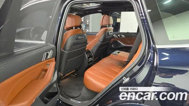 BMW X5 2021 — Şəkil 23/31