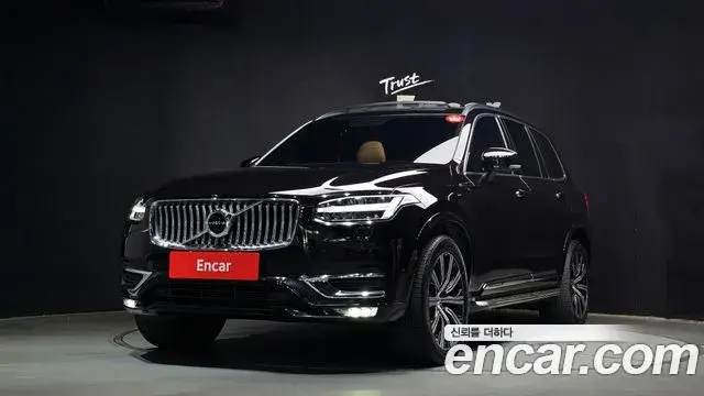 Volvo XC90 2020 — Фото 1/20