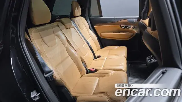 Volvo XC90 2020 — Фото 11/20