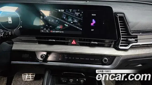 Kia Sportage 2023 — Фото 14/20