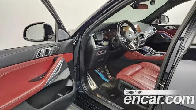 BMW X6 2021 — Photo 7/33