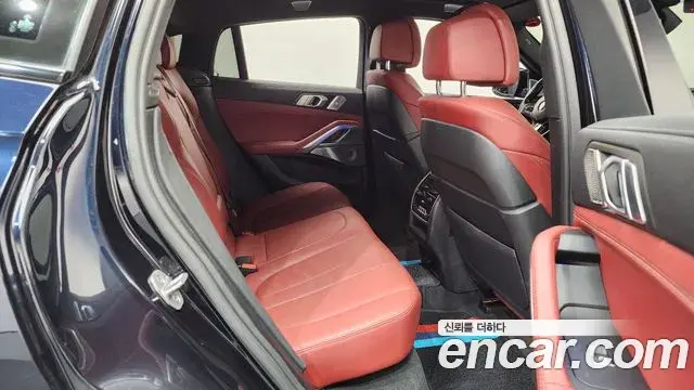BMW X6 2021 — Photo 23/33