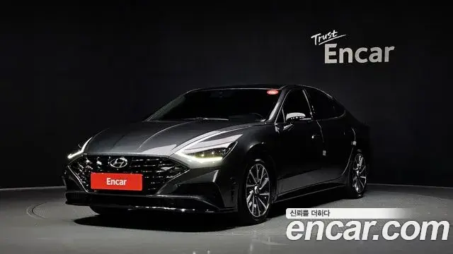 Hyundai Sonata Hybrid 2022 — ფოტო 23/33