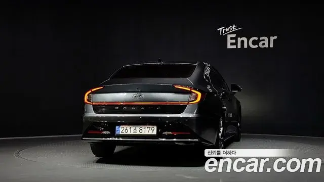 Hyundai Sonata Hybrid 2022 — ფოტო 16/33