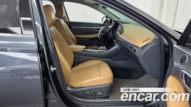 Hyundai Sonata Hybrid 2022 — ფოტო 18/33