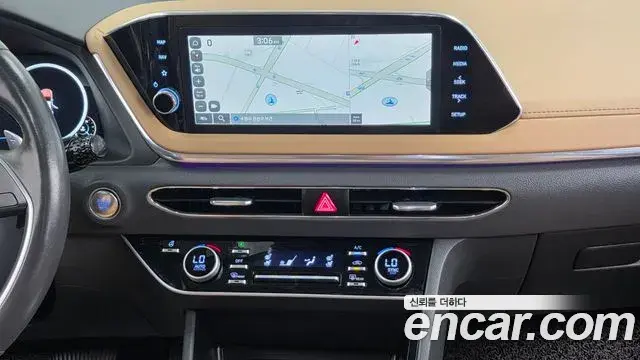 Hyundai Sonata Hybrid 2022 — ფოტო 13/33