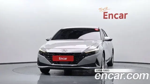 Hyundai The New Avante Hybrid 2022 — Photo 13/20