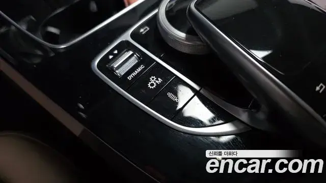 Mercedes-Benz E-Class 2019 — Фото 16/20