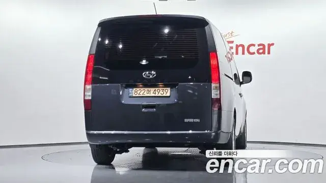Hyundai Staria 2022 — Photo 5/31