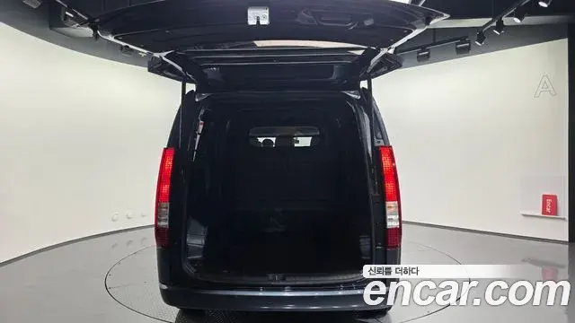 Hyundai Staria 2022 — Photo 12/31
