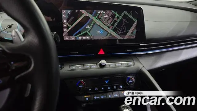 Hyundai The New Avante Hybrid 2021 — ფოტო 2/35