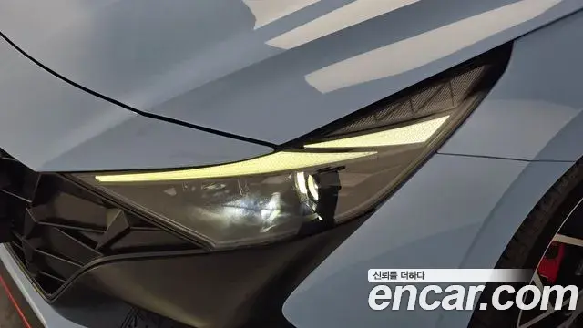 Hyundai The New Avante Hybrid 2021 — ფოტო 9/35