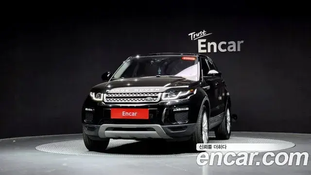 Land Rover Range Rover Evoque 2019 — ფოტო 24/35
