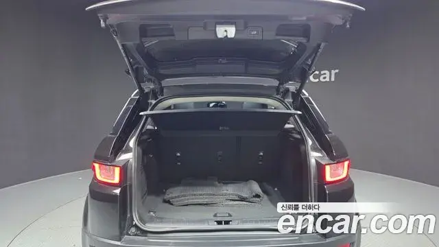 Land Rover Range Rover Evoque 2019 — ფოტო 19/35